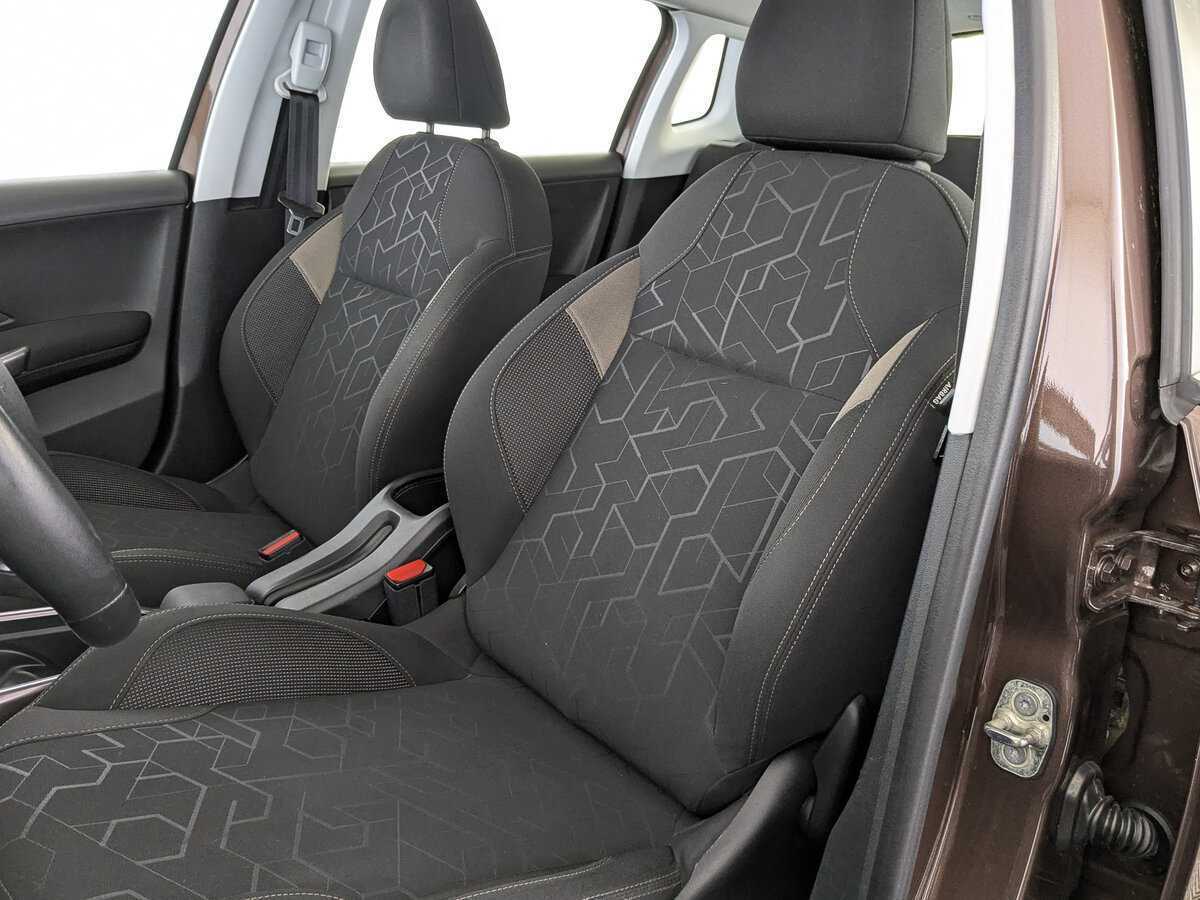 Peugeot 2008 с пробегом — 2014 год. Фото: #19