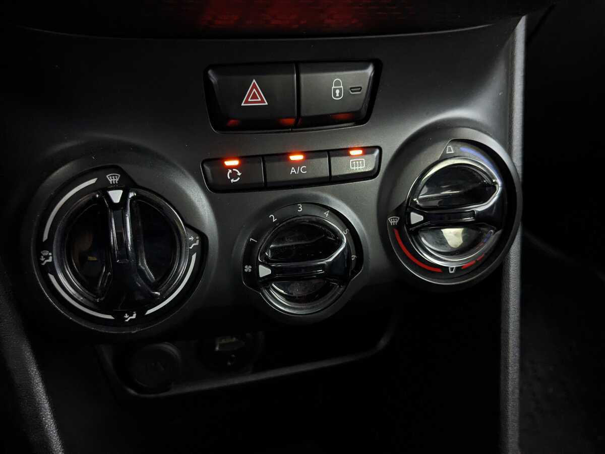 Peugeot 2008 с пробегом — 2014 год. Фото: #20