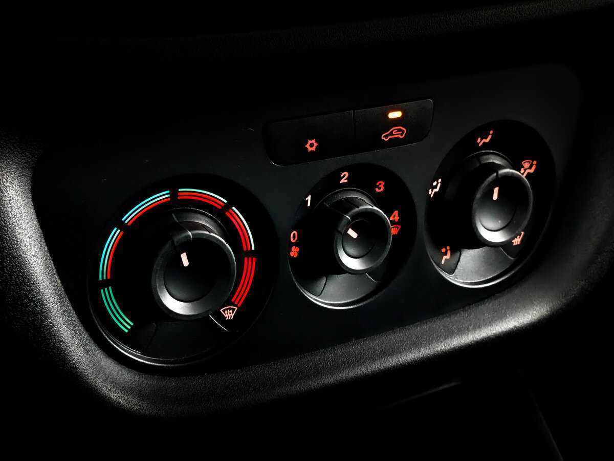 Fiat Doblo с пробегом — 2019 год. Фото: #23