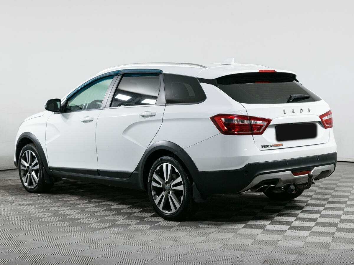 Lada (ВАЗ) Vesta с пробегом — 2018 год. Фото: #5