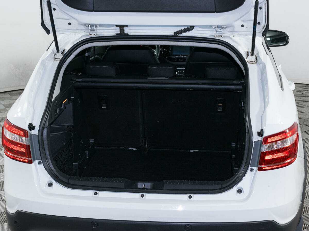 Lada (ВАЗ) Vesta с пробегом — 2018 год. Фото: #6