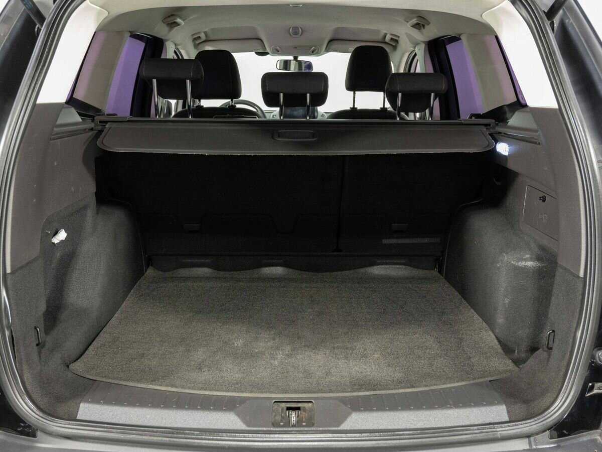 Ford Kuga с пробегом — 2014 год. Фото: #26