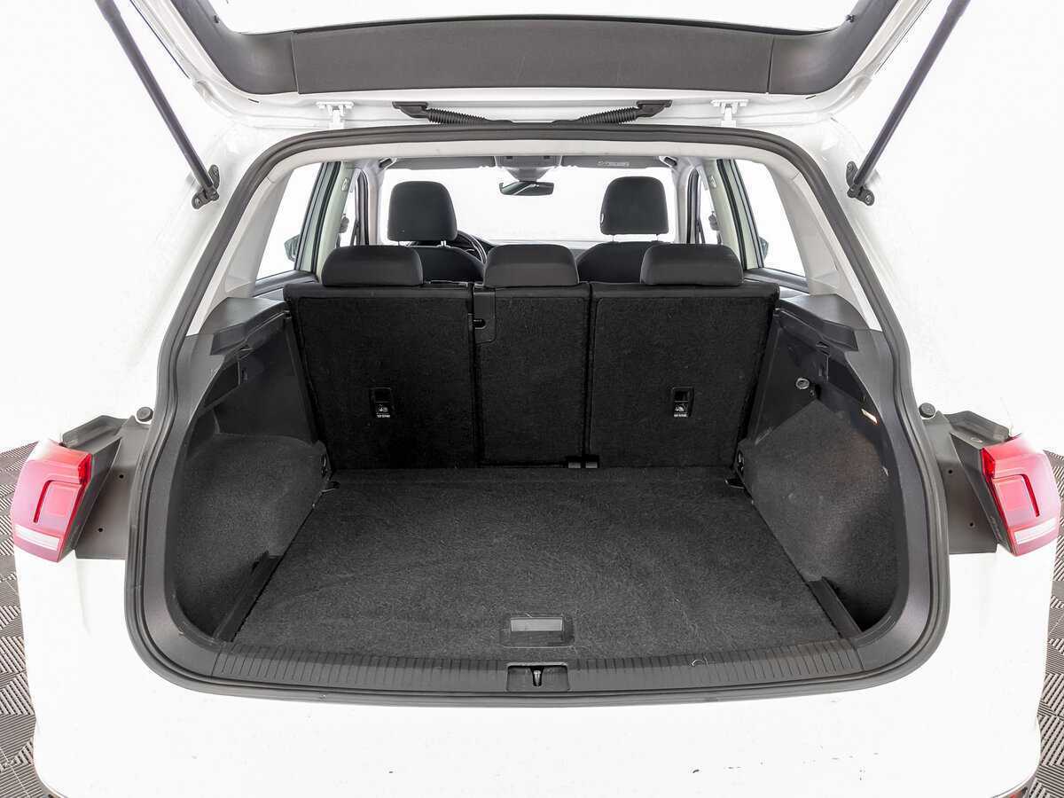 Volkswagen Tiguan с пробегом — 2021 год. Фото: #9