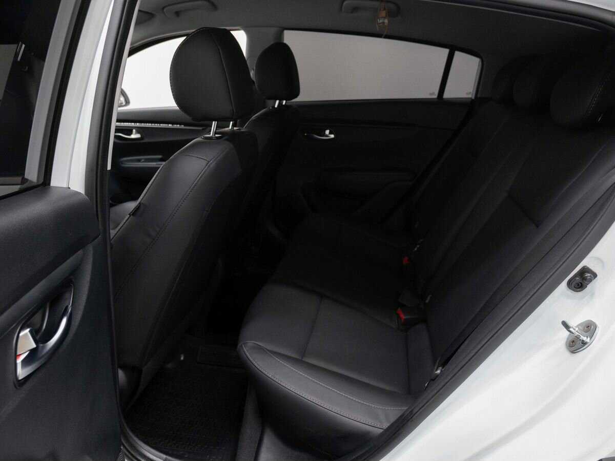 Kia Rio с пробегом — 2020 год. Фото: #11