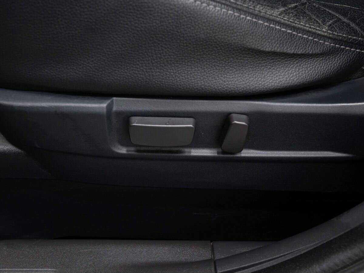 Mitsubishi Outlander с пробегом — 2012 год. Фото: #18