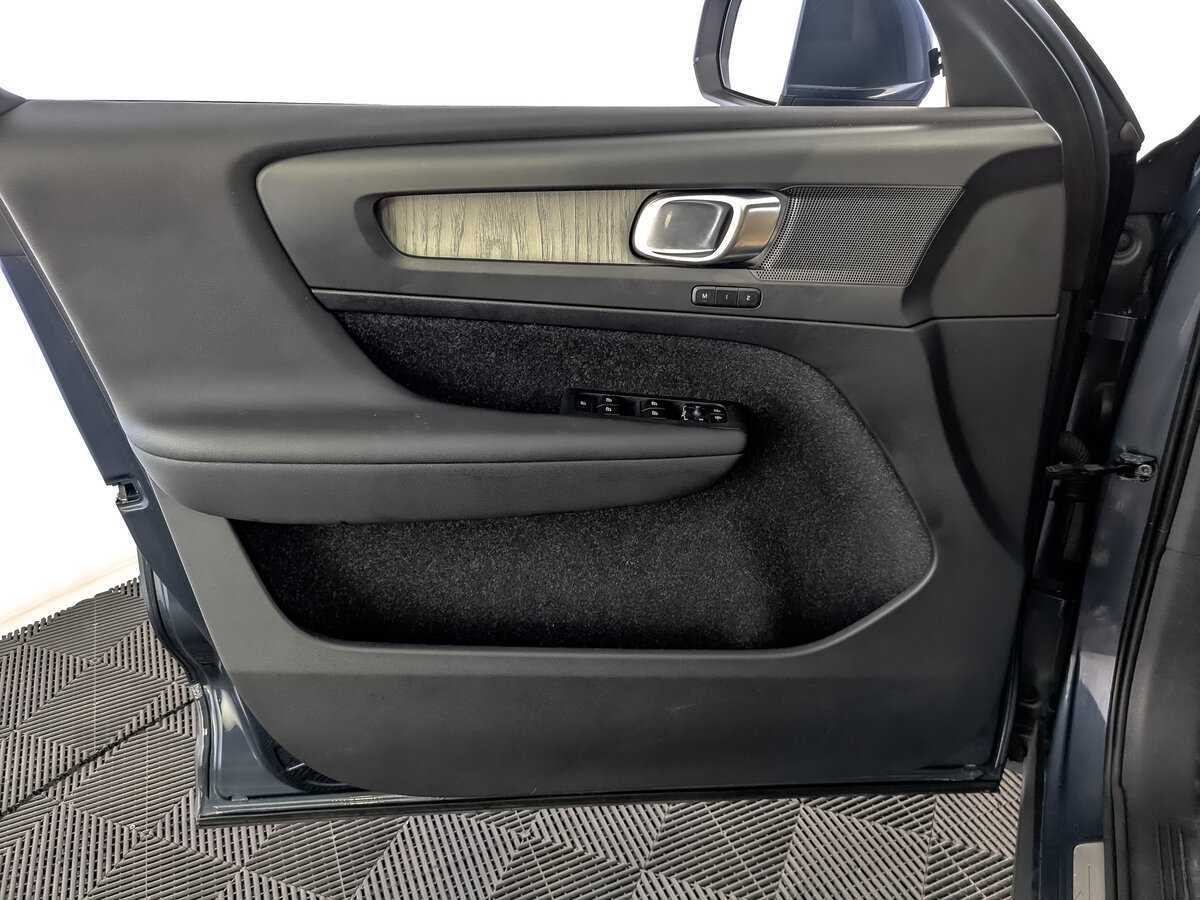 Volvo XC40 с пробегом — 2019 год. Фото: #17