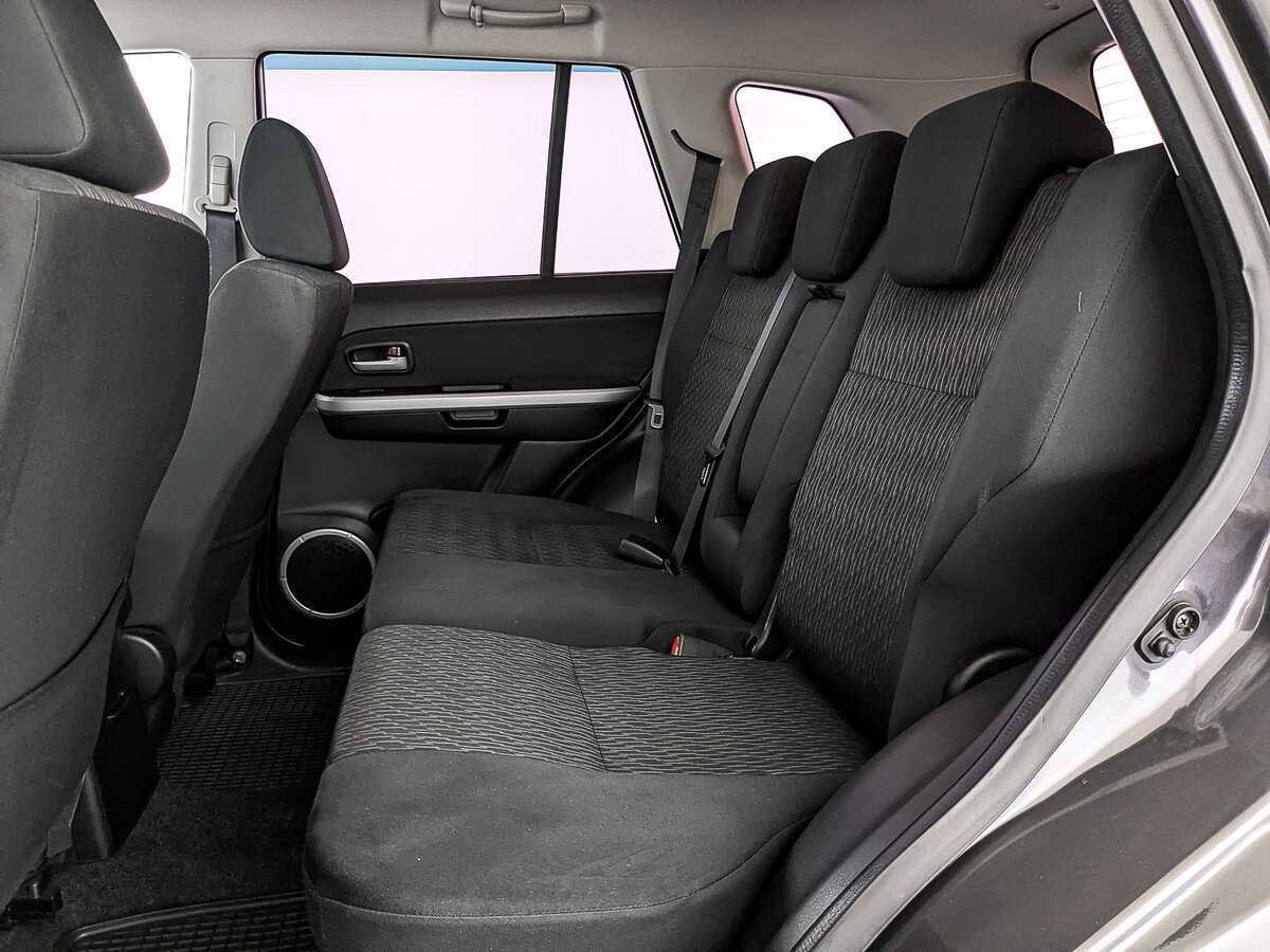 Suzuki Grand Vitara с пробегом — 2013 год. Фото: #17