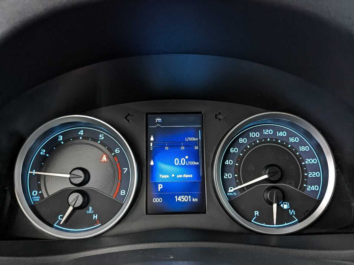 Toyota Corolla с пробегом — 2017 год. Фото: #15