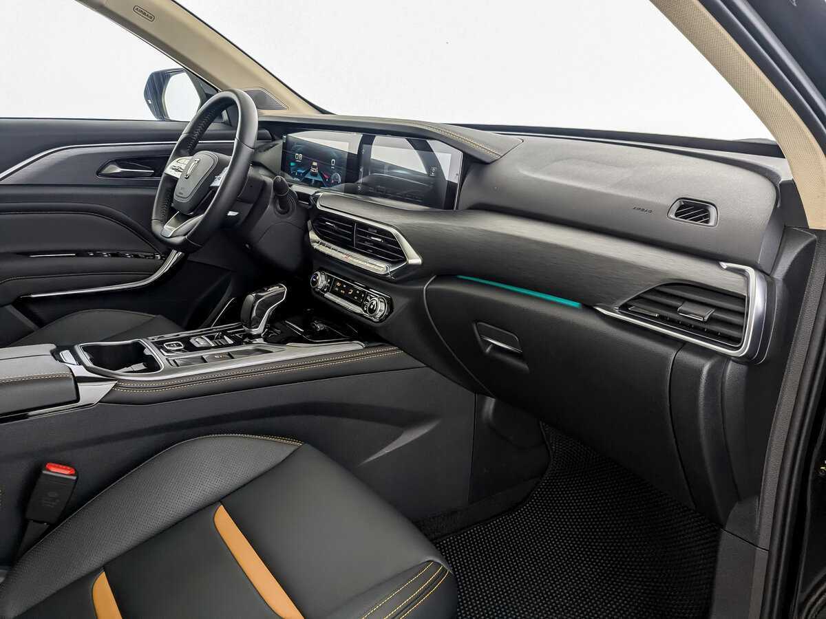 FAW Bestune T77 с пробегом — 2022 год. Фото: #9