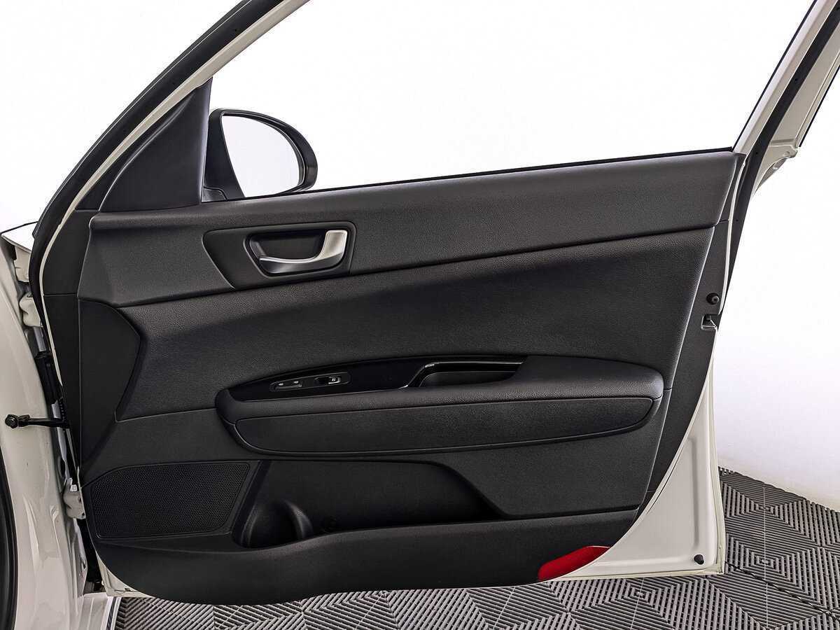 Kia Optima с пробегом — 2017 год. Фото: #23