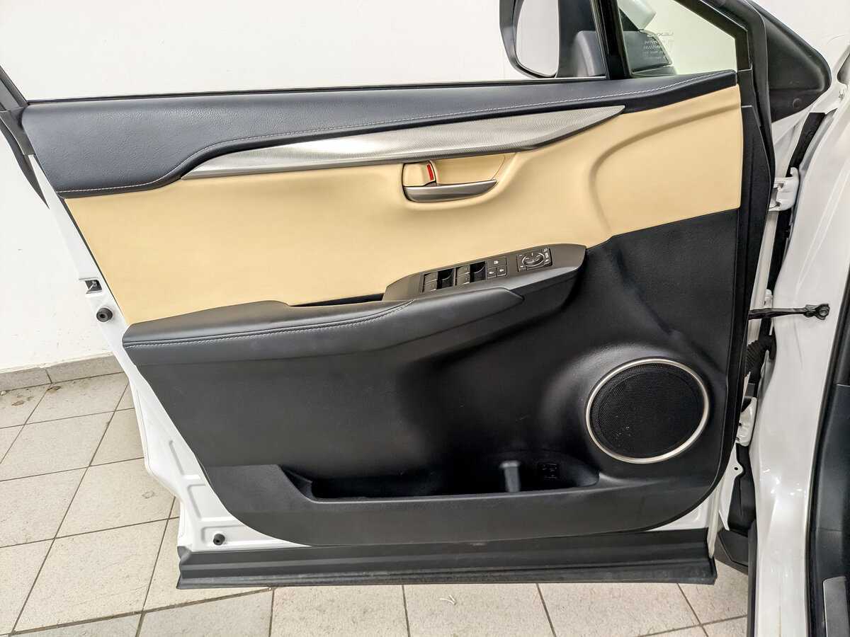 Lexus NX с пробегом — 2016 год. Фото: #17