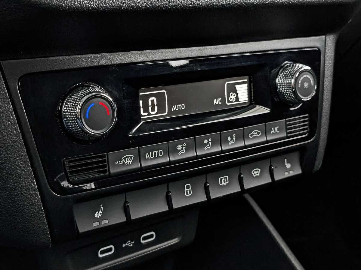 Skoda Rapid с пробегом — 2020 год. Фото: #21