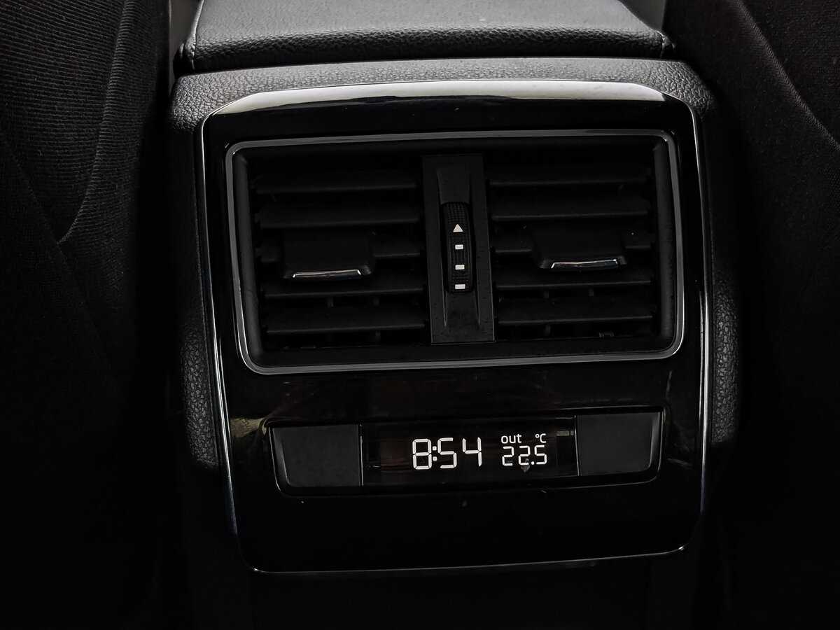 Skoda Superb с пробегом — 2017 год. Фото: #27