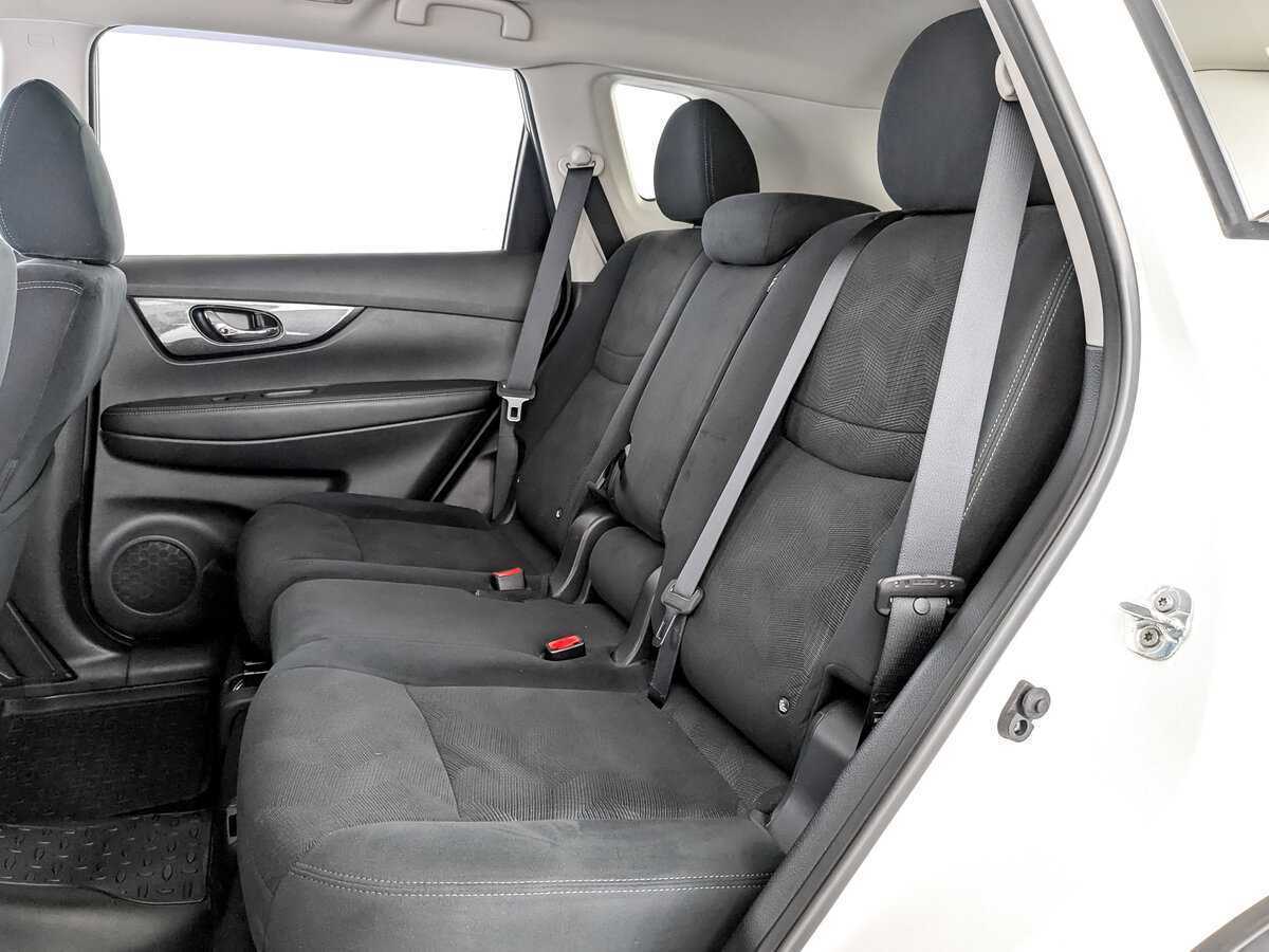 Nissan X-Trail с пробегом — 2016 год. Фото: #11