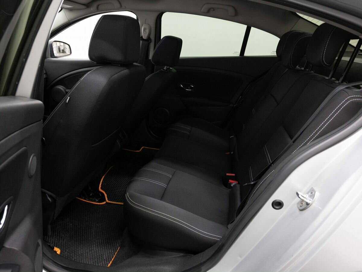 Renault Fluence с пробегом — 2013 год. Фото: #9