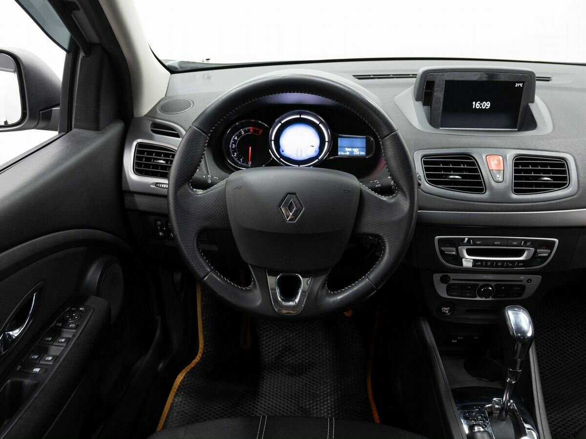 Renault Fluence с пробегом — 2013 год. Фото: #15