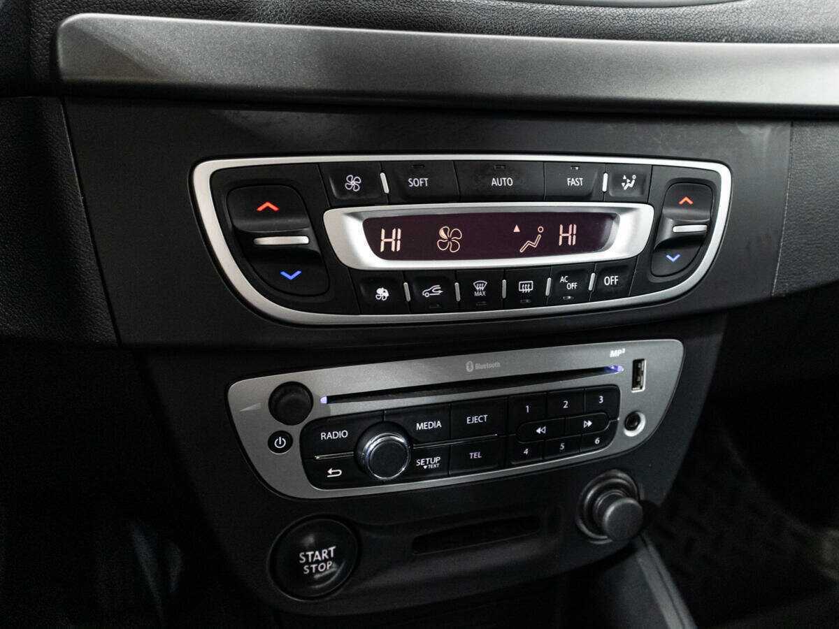 Renault Megane с пробегом — 2014 год. Фото: #14