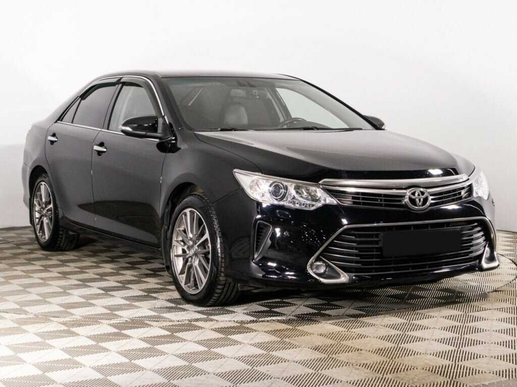 Toyota Camry с пробегом — 2016 год. Фото: #2