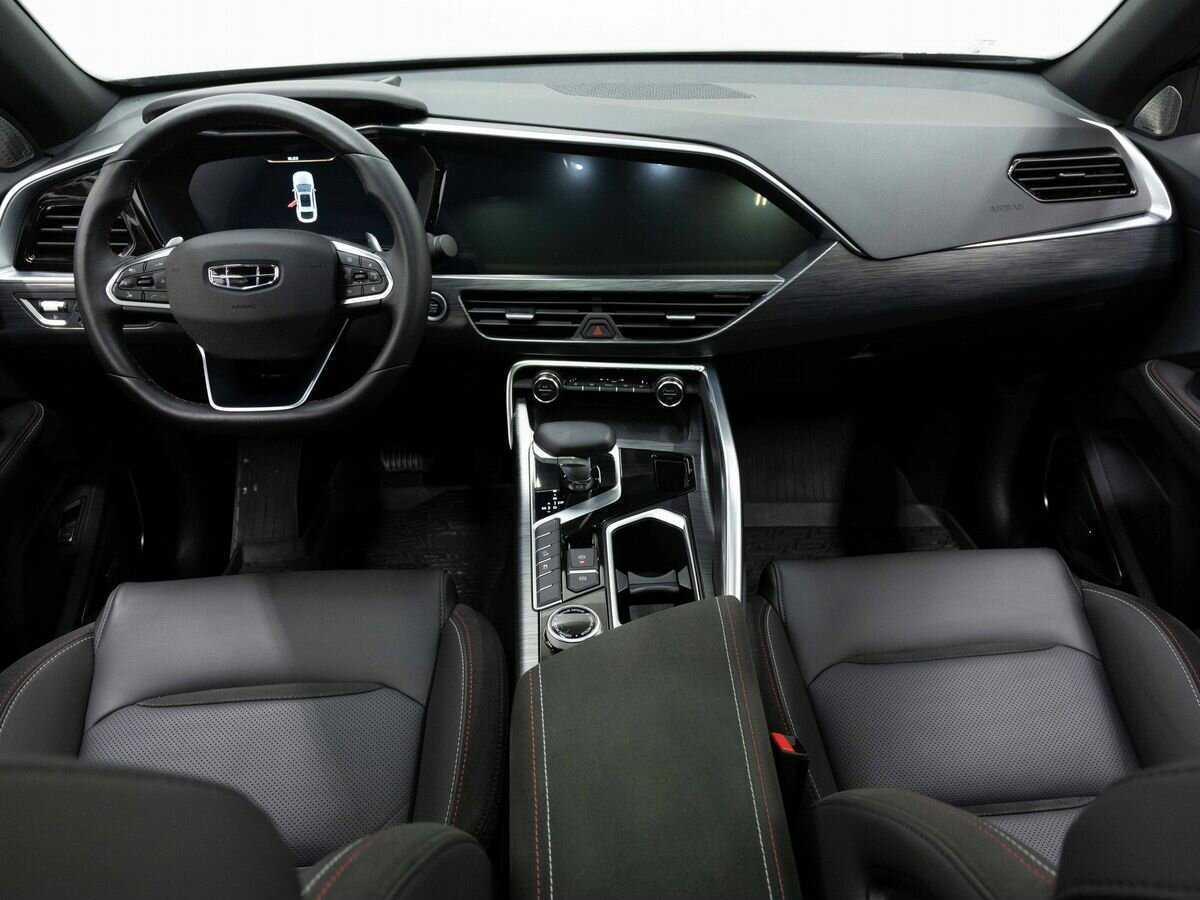 Geely Tugella с пробегом — 2023 год. Фото: #14