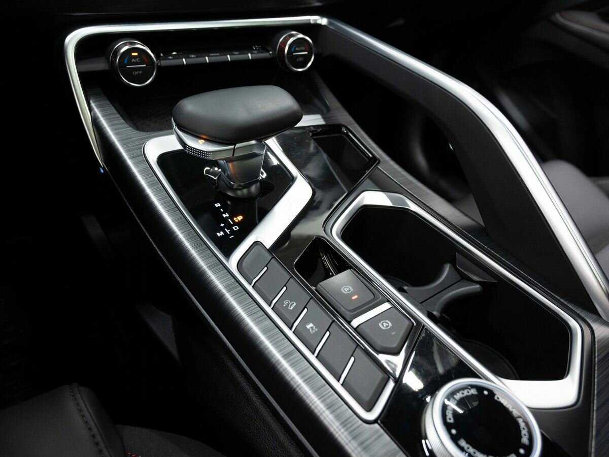 Geely Tugella с пробегом — 2023 год. Фото: #28