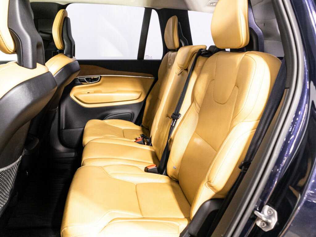 Volvo XC90 с пробегом — 2015 год. Фото: #9