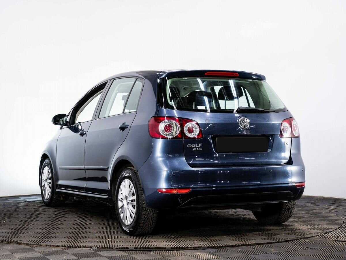 Volkswagen Golf Plus с пробегом — 2013 год. Фото: #3