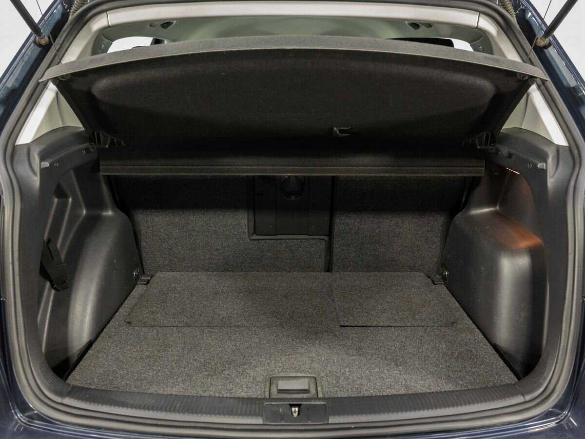 Volkswagen Golf Plus с пробегом — 2013 год. Фото: #20