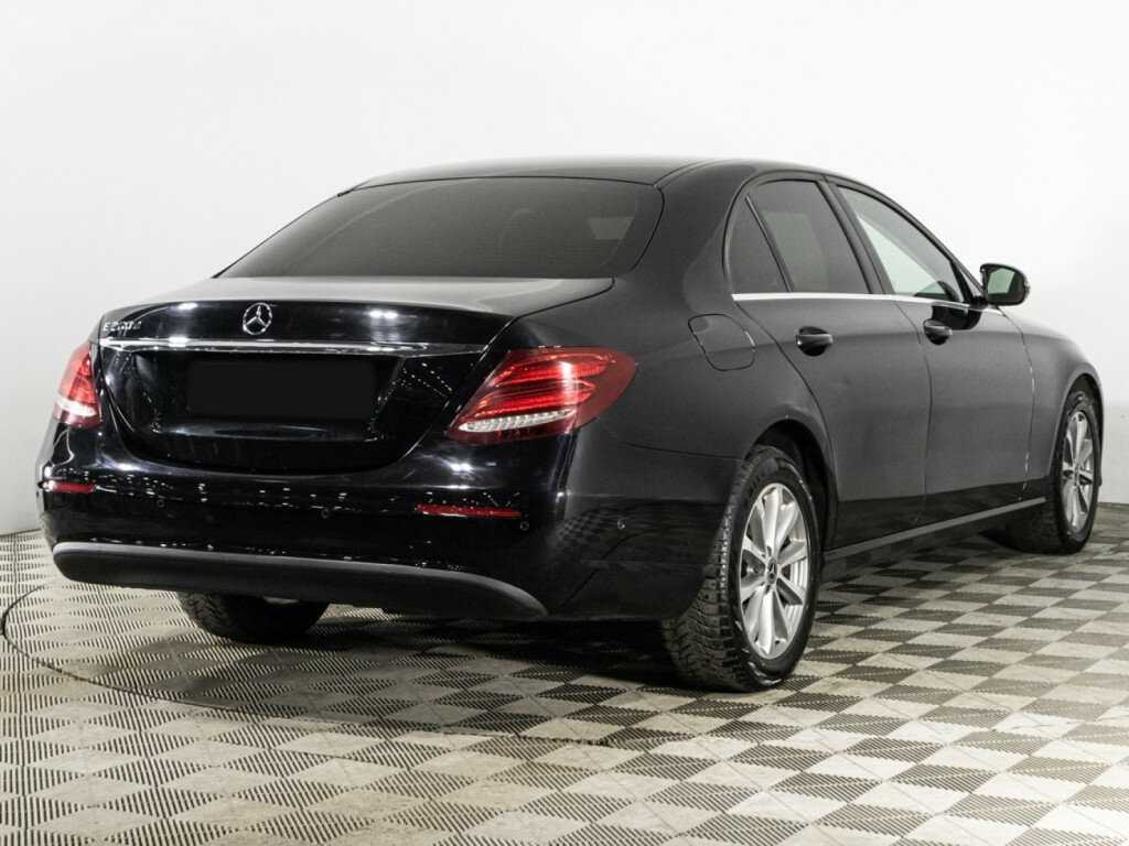 Mercedes-Benz E-Класс с пробегом — 2019 год. Фото: #4