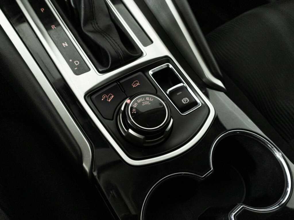 Mitsubishi Pajero Sport с пробегом — 2018 год. Фото: #18