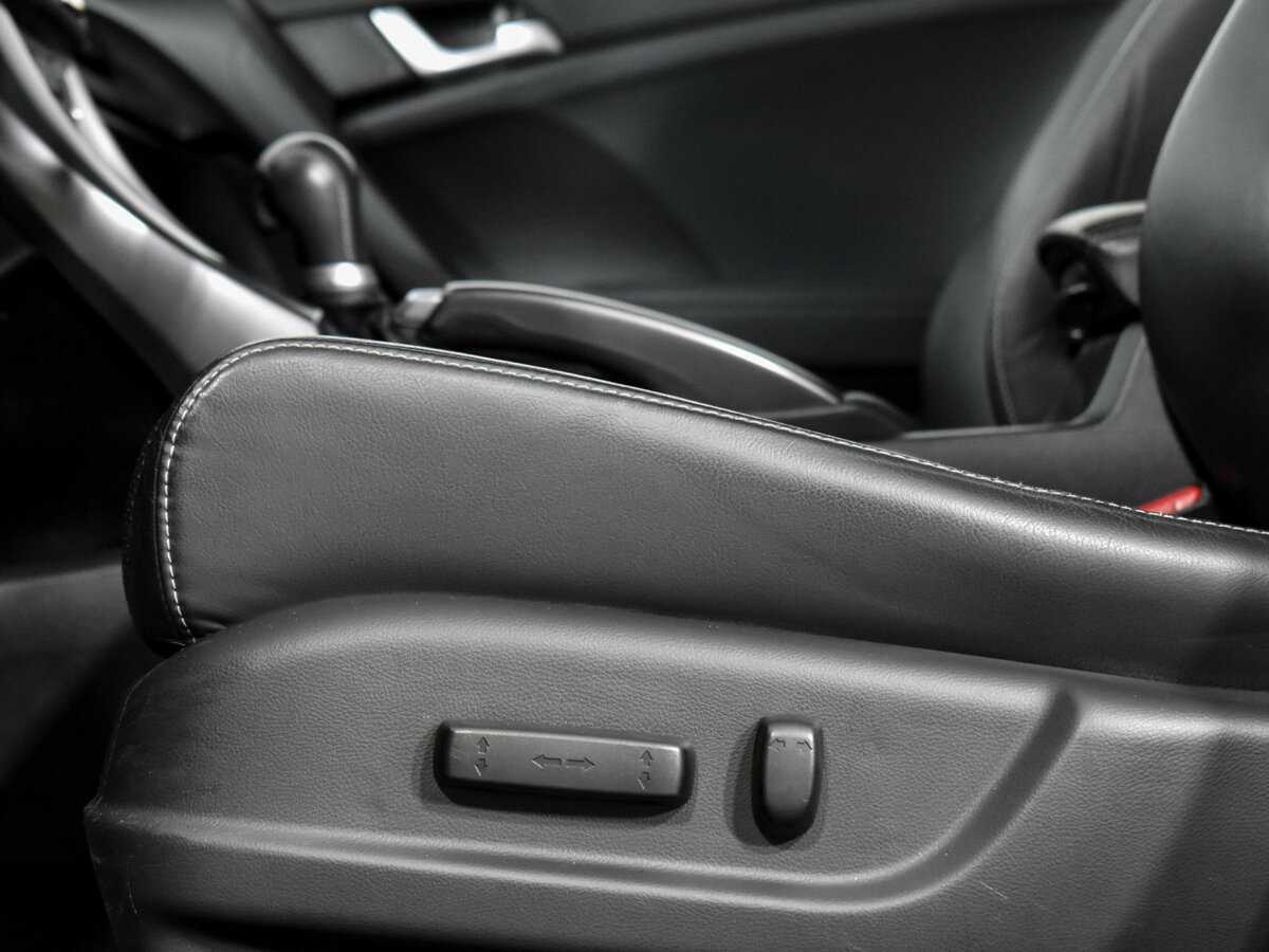 Honda Accord с пробегом — 2012 год. Фото: #9