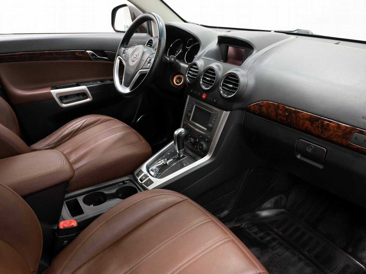 Opel Antara с пробегом — 2015 год. Фото: #11