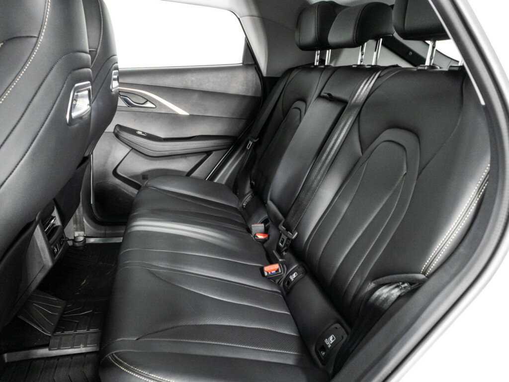 OMODA C5 с пробегом — 2023 год. Фото: #9