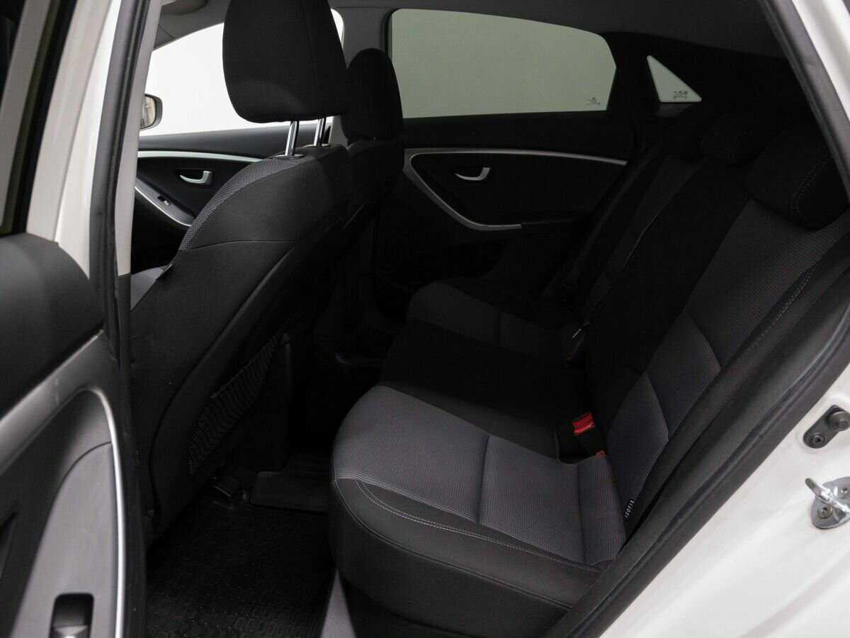 Hyundai i30 с пробегом — 2013 год. Фото: #8