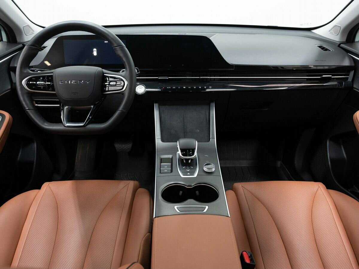 OMODA C5 с пробегом — 2022 год. Фото: #13