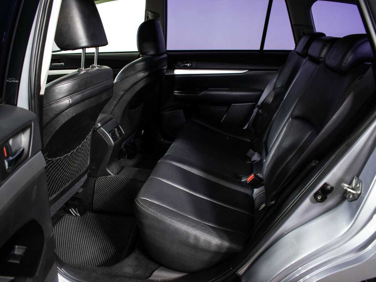 Subaru Outback с пробегом — 2012 год. Фото: #9