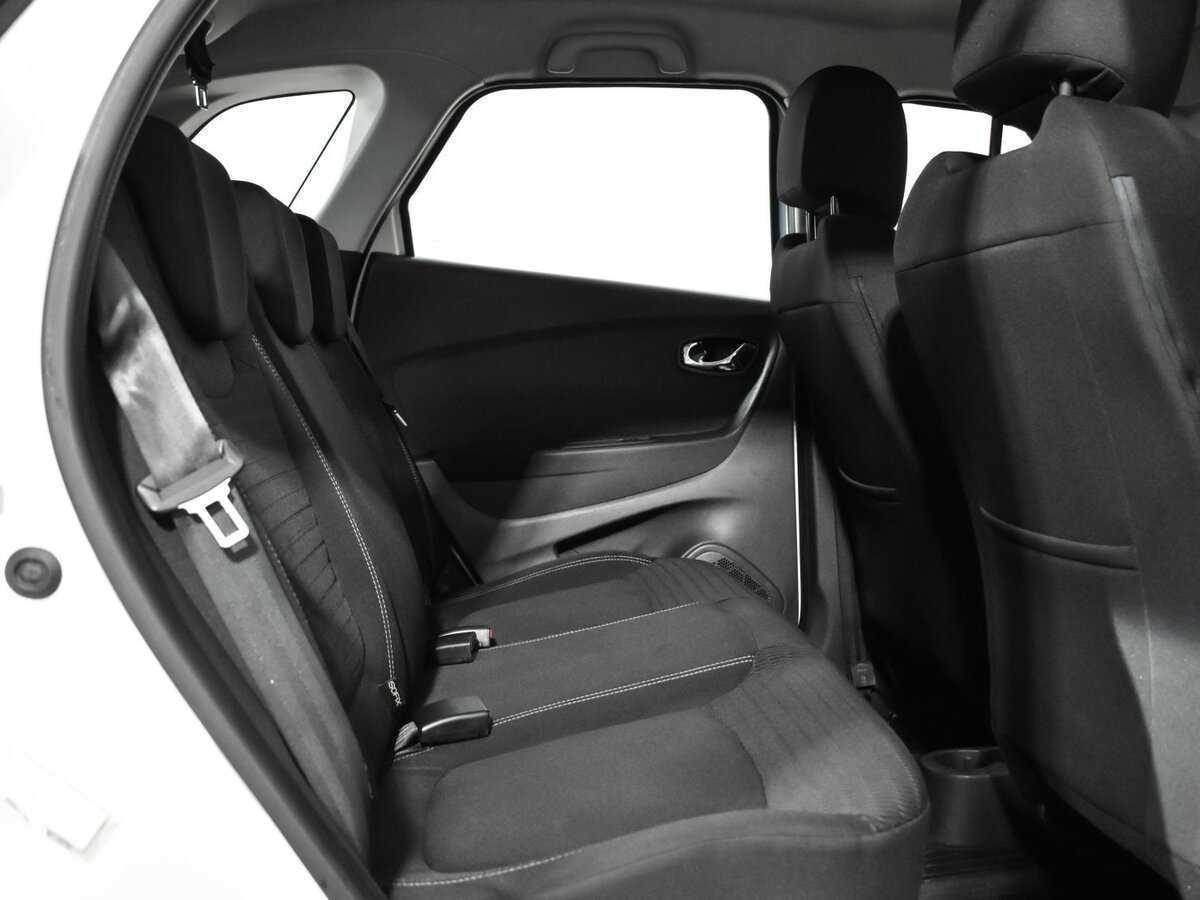 Renault Kaptur с пробегом — 2016 год. Фото: #9