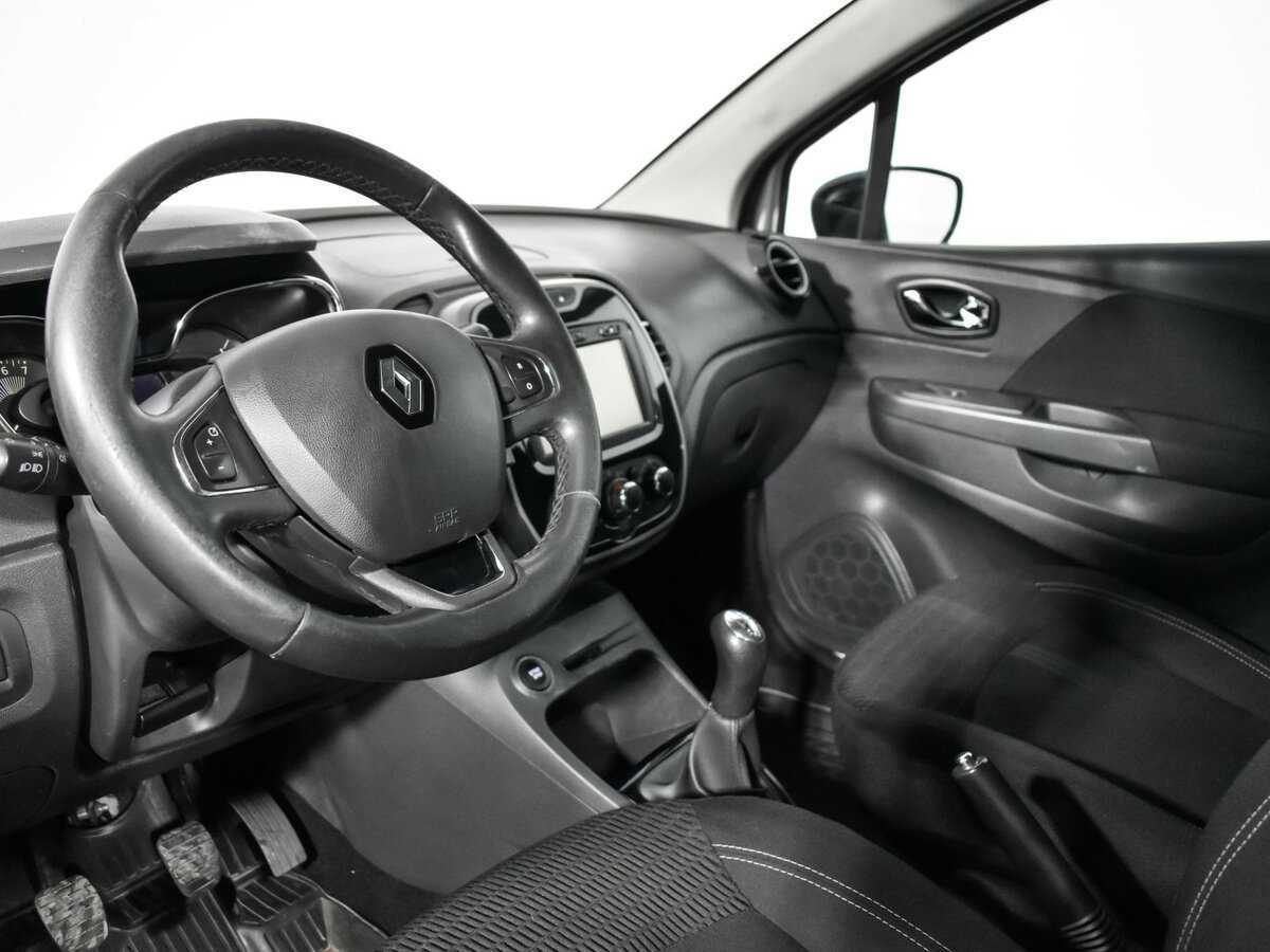 Renault Kaptur с пробегом — 2016 год. Фото: #12