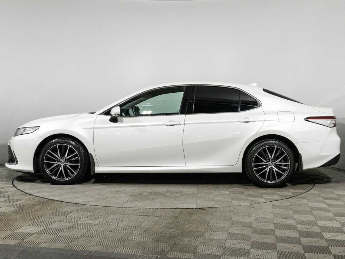 Toyota Camry с пробегом — 2021 год. Фото: #6