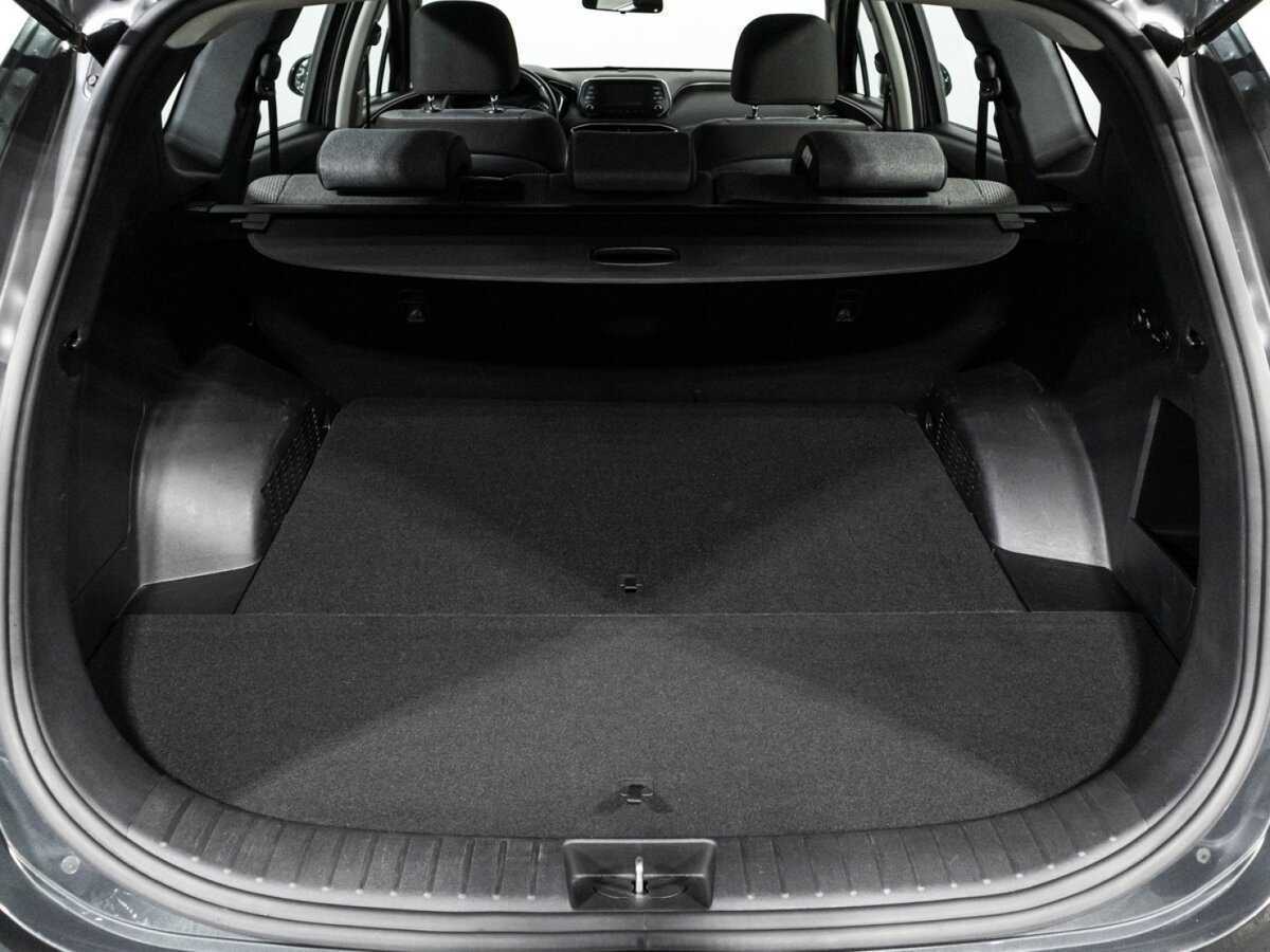 Hyundai Santa Fe с пробегом — 2019 год. Фото: #17