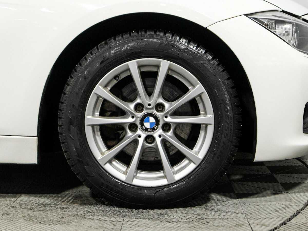 BMW 3 серии с пробегом — 2013 год. Фото: #17