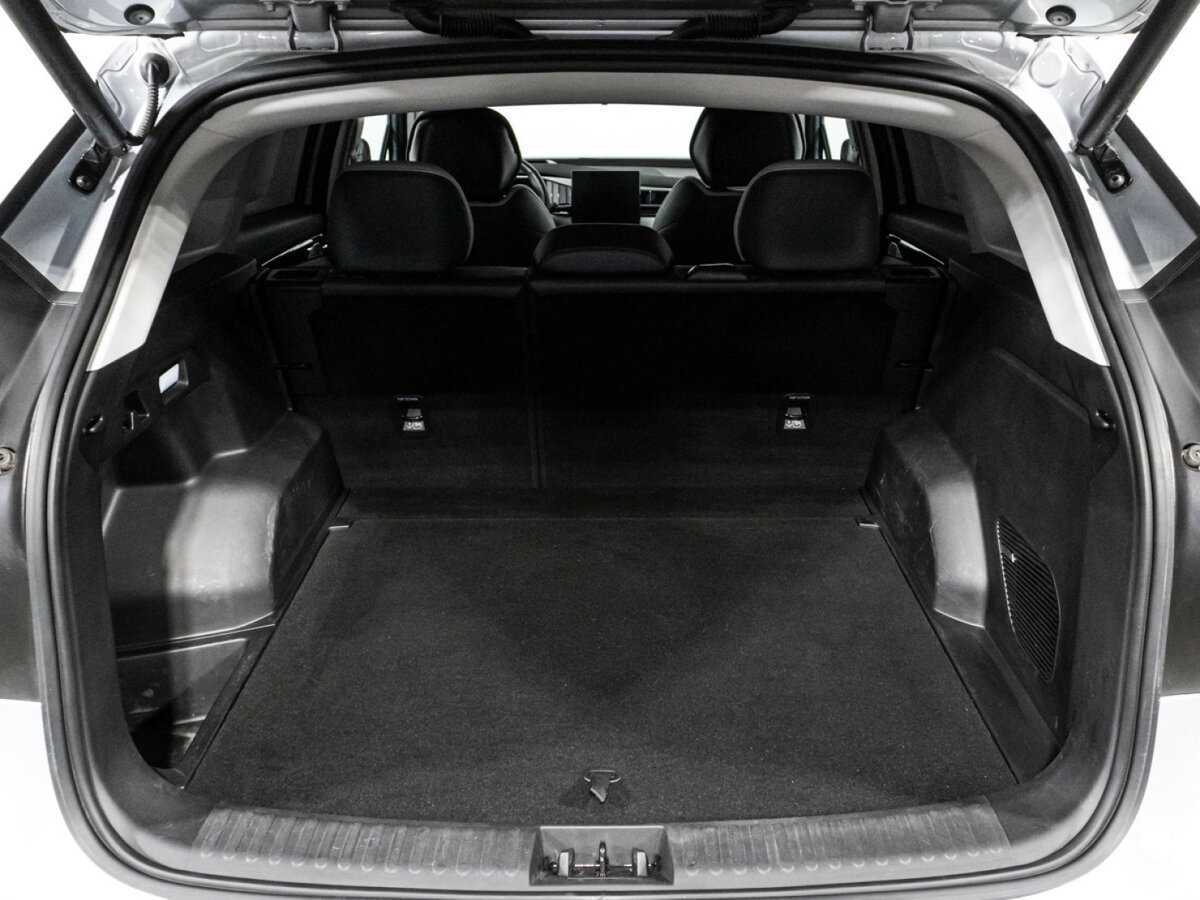 Geely Atlas с пробегом — 2023 год. Фото: #14