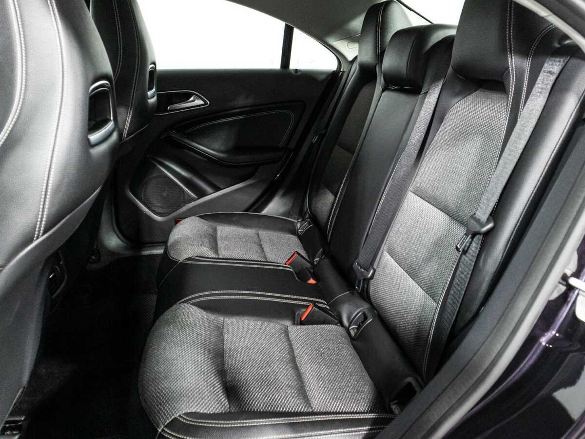 Mercedes-Benz CLA с пробегом — 2015 год. Фото: #9
