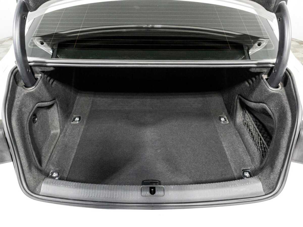 Audi A4 с пробегом — 2019 год. Фото: #23