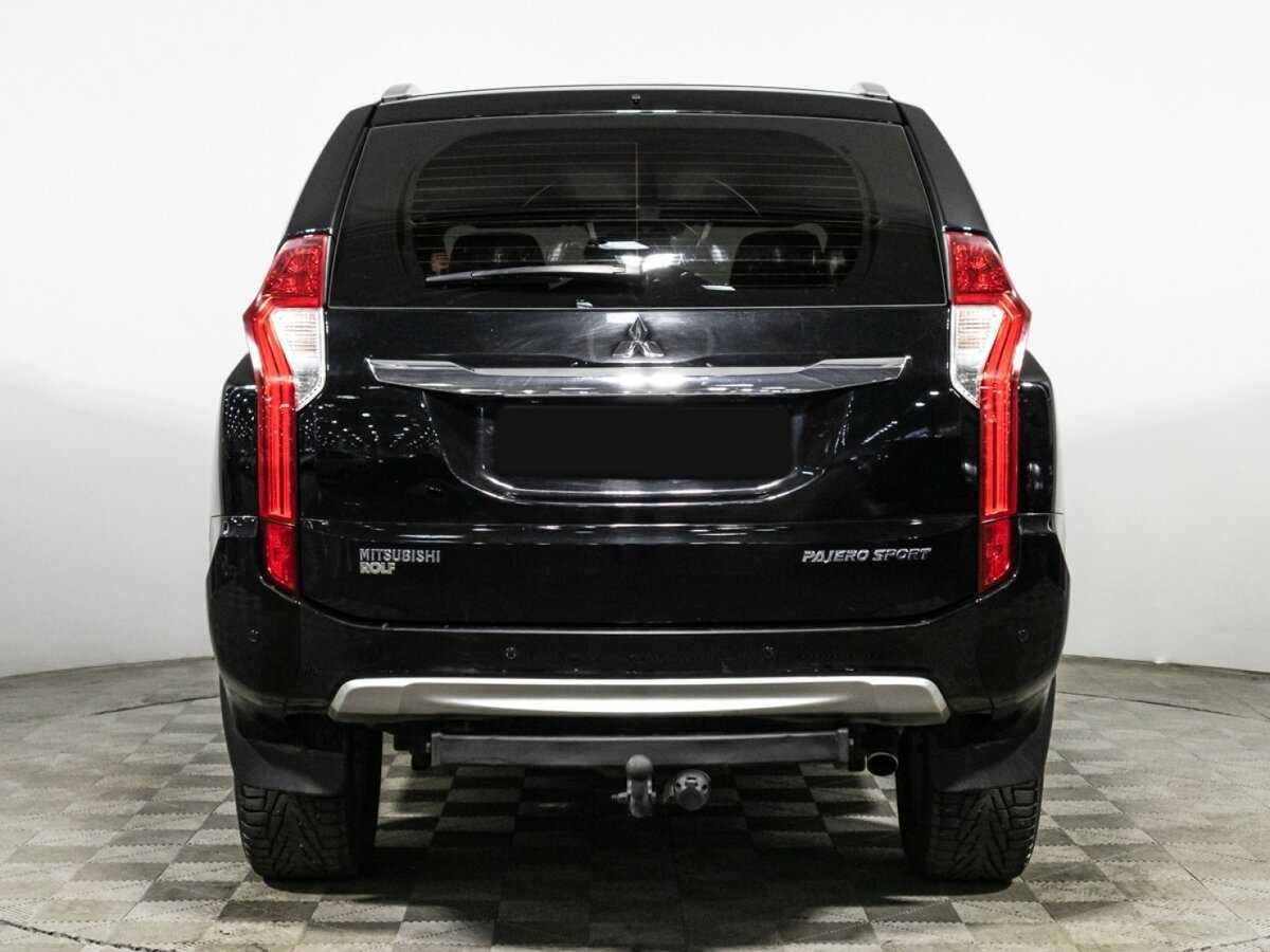 Mitsubishi Pajero Sport с пробегом — 2018 год. Фото: #5