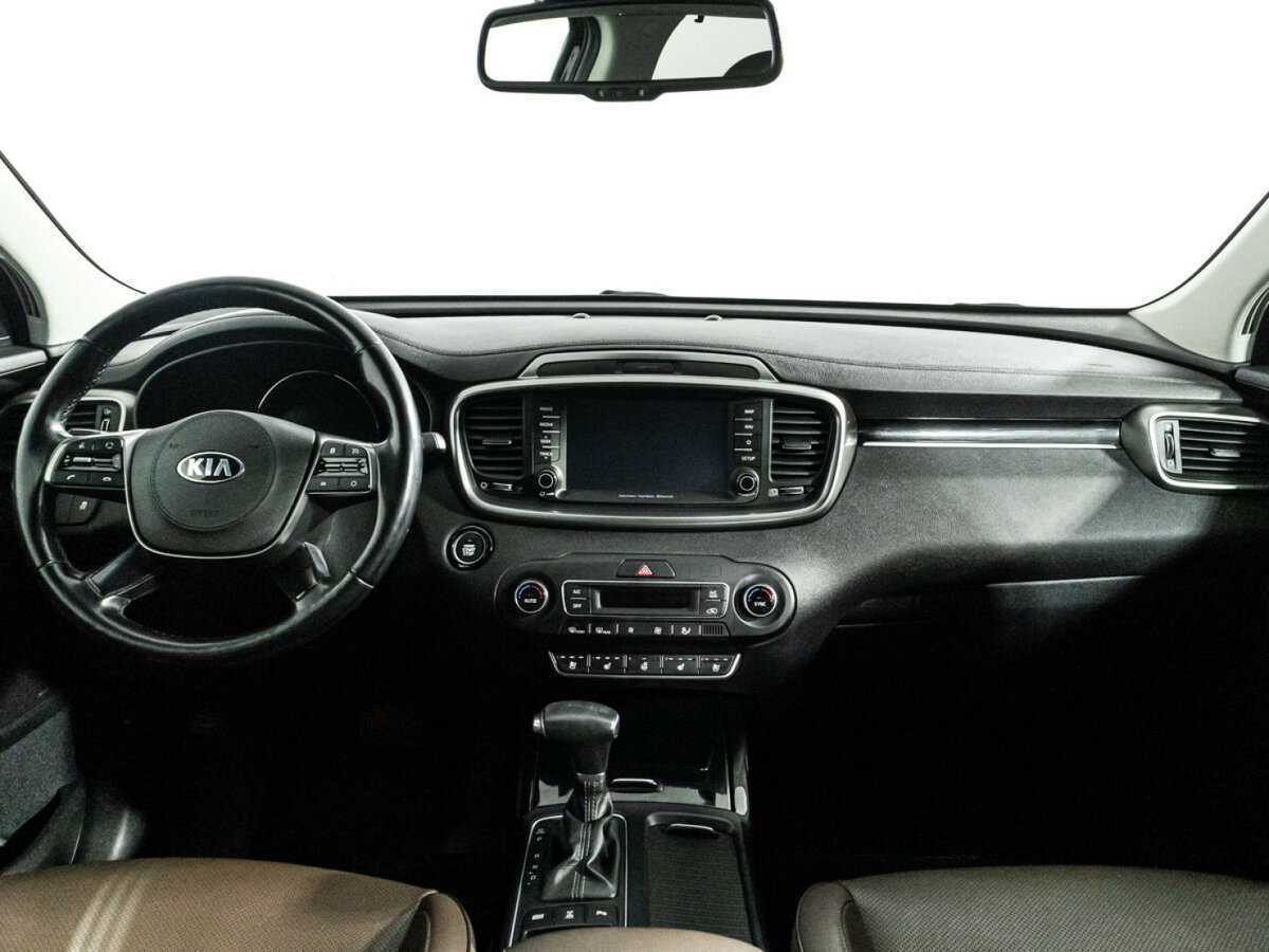 Kia Sorento с пробегом — 2018 год. Фото: #12