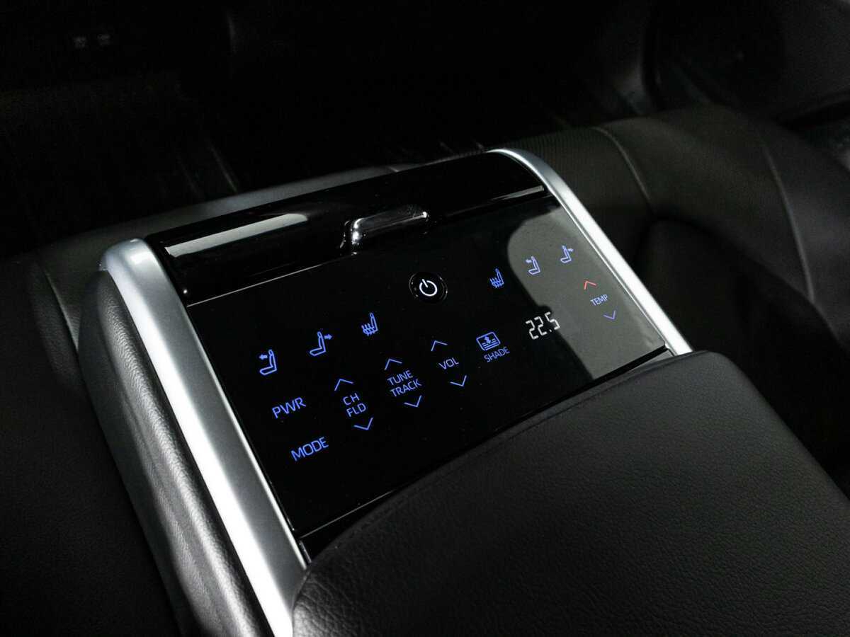 Toyota Camry с пробегом — 2018 год. Фото: #14