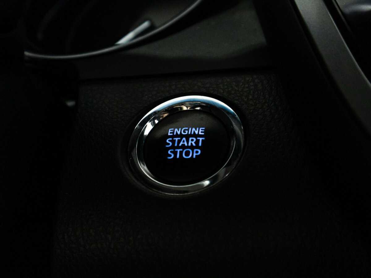 Toyota Camry с пробегом — 2018 год. Фото: #23