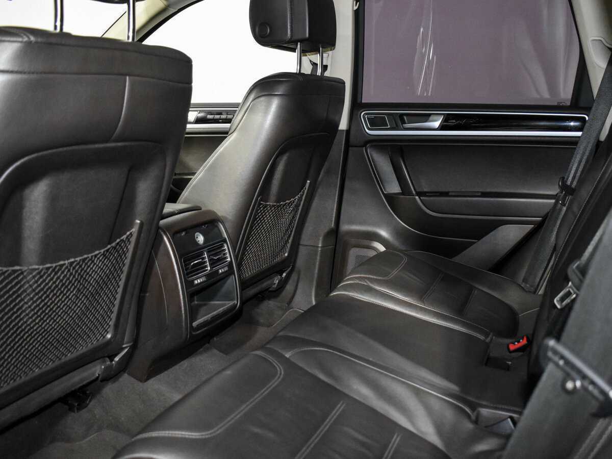 Volkswagen Touareg с пробегом — 2013 год. Фото: #10