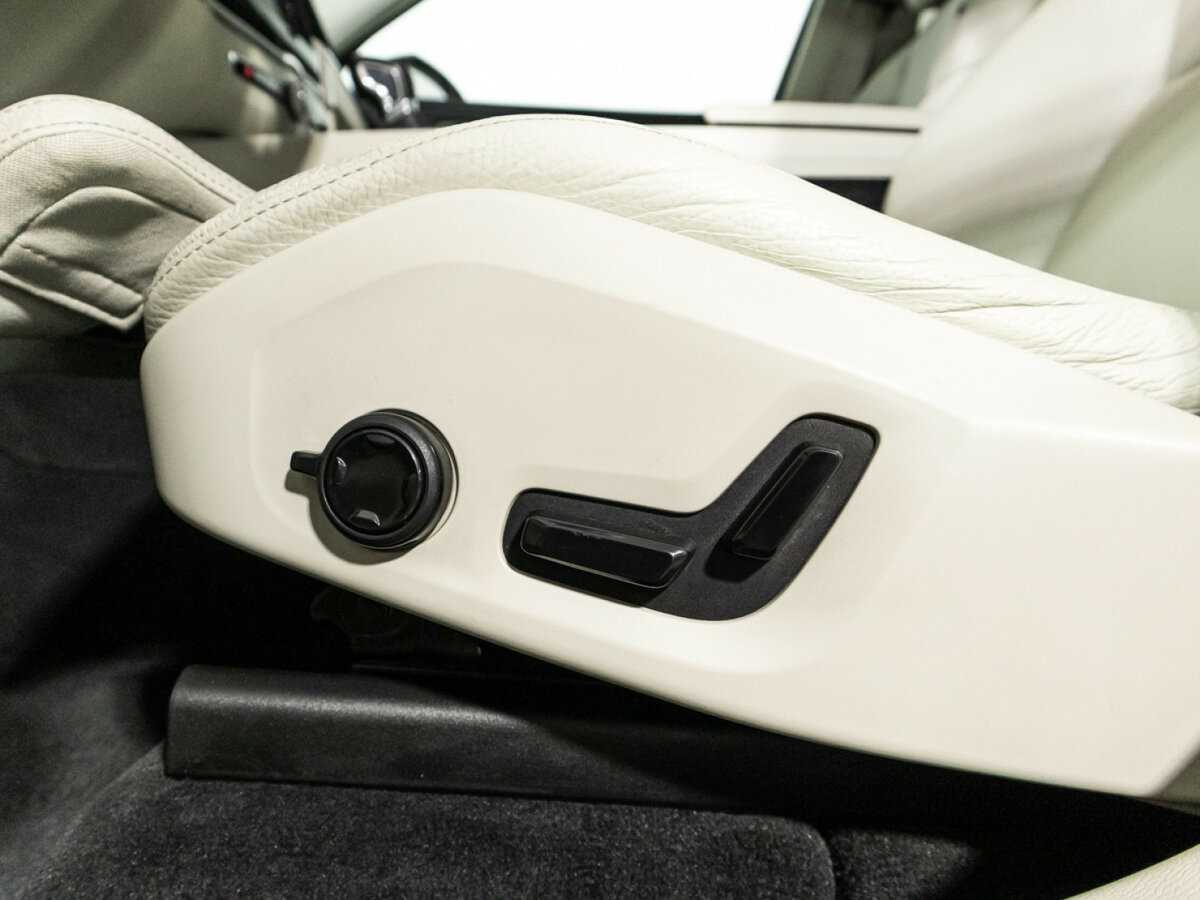 Volvo XC60 с пробегом — 2018 год. Фото: #16