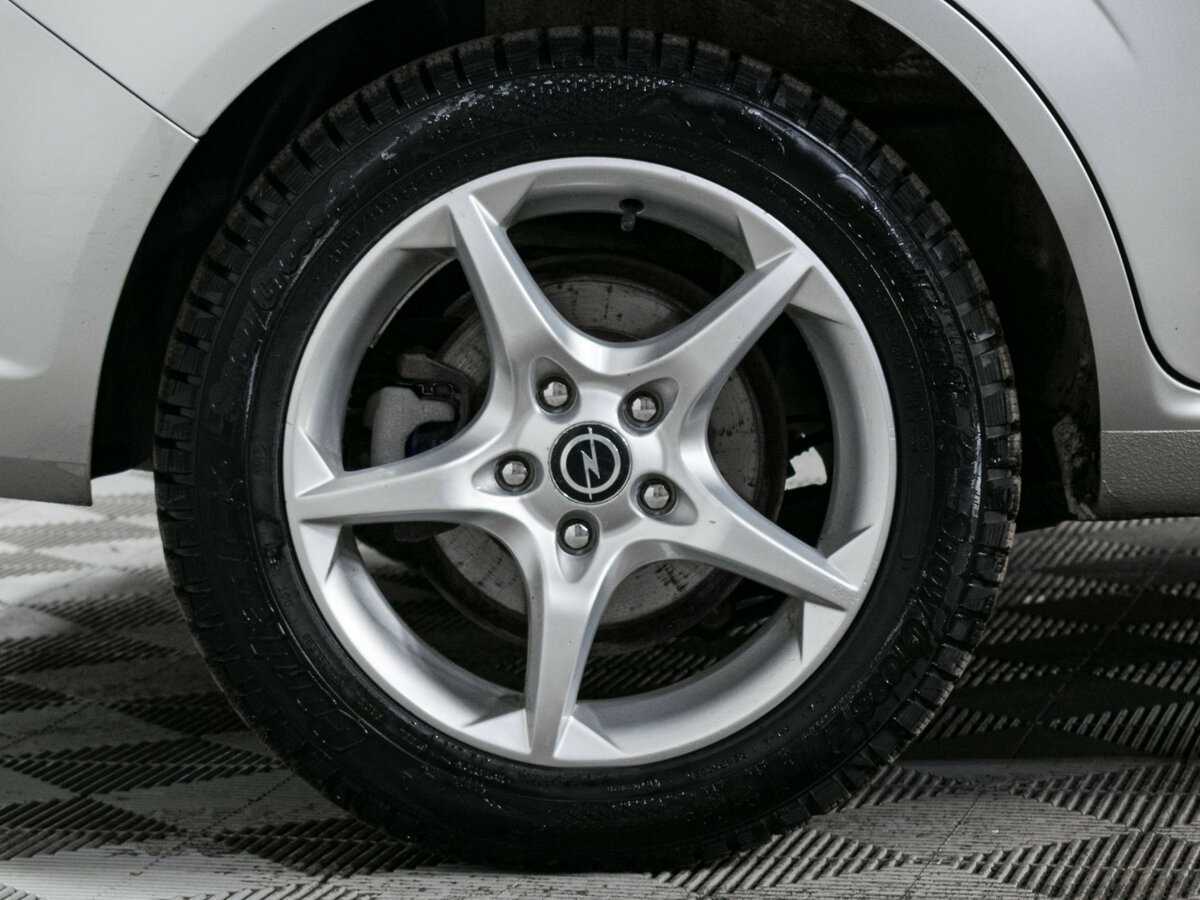 Opel Zafira с пробегом — 2013 год. Фото: #12